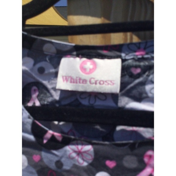 White cross m medium grey scrubs top womens nurse medical pink ribbon komen - Picture 3 of 13